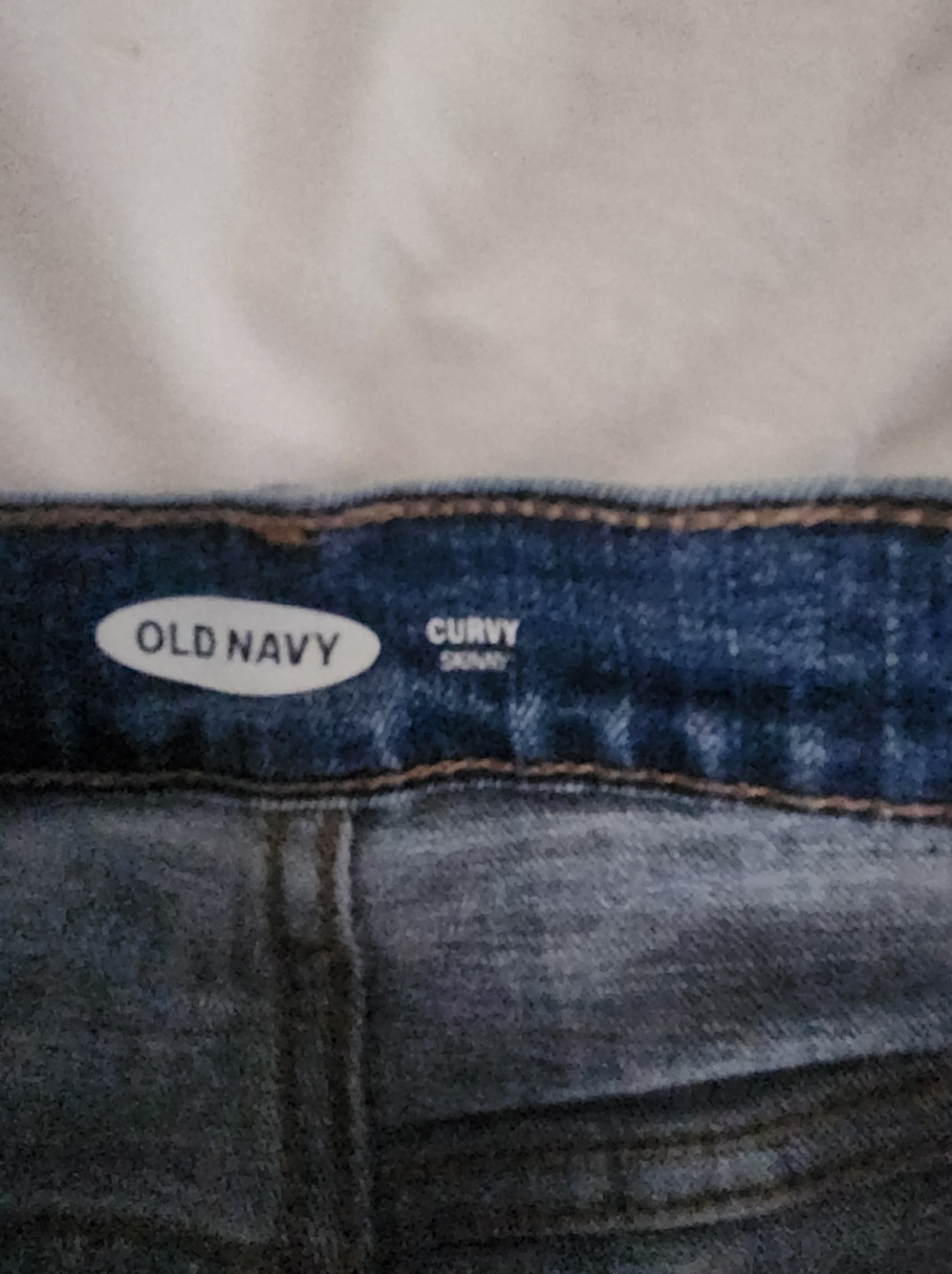 Old Navy Women's Curvy Relaxed Fit Blue Jeans, Size 8